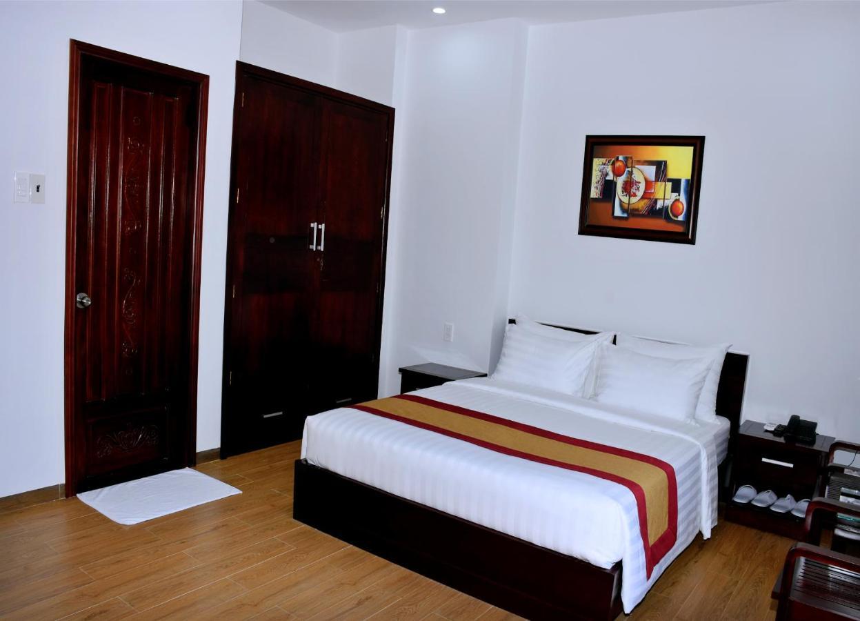 Dac Tin Luxury Hotel Туихоа Экстерьер фото